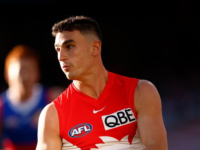 SYDNEY, AUSTRALIA - JULY 28: Sam Wicks of the Swans in action during the 2024 AFL Round 20 match between the Sydney Swans and the Western Bulldogs at The Sydney Cricket Ground on July 28, 2024 in Sydney, Australia. (Photo by Michael Willson/AFL Photos via Getty Images)