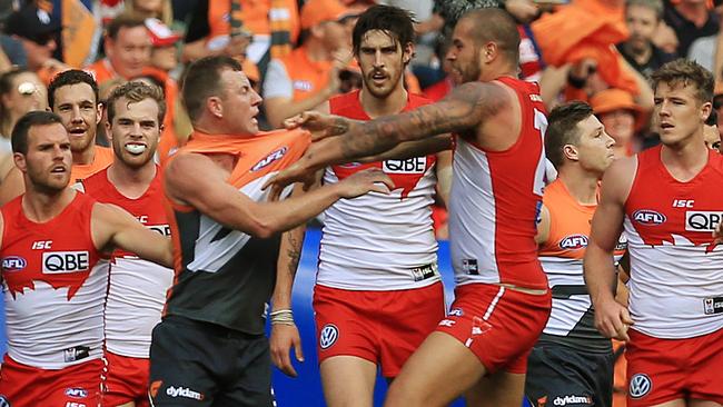 Steve Johnson was in the thick of the action early on Saturday. Picture: Toby Zerna