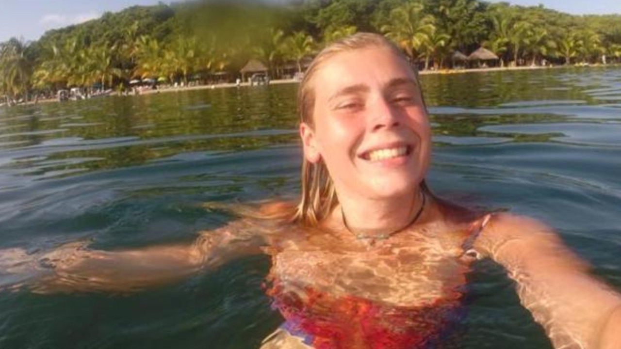 Melbourne woman Elly Warren was volunteering in Tofo, Mozambique in 2016 when she was found dead. Picture: Supplied