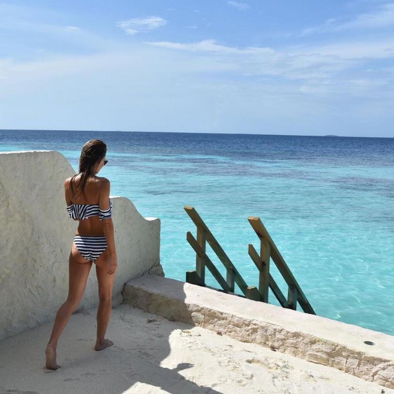 Jennifer Hawkins, “Wow. Insane!! @peraquumhuvafenfushi Maldives I love ya” Picture: Instagram