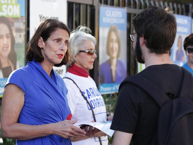 Carolyn Corrigan campaigning at Mosman High School.