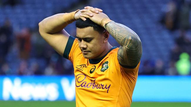 EDINBURGH, SCOTLAND - NOVEMBER 24: Len Ikitau of Australia looks dejected after defeat to Scotland during the Autumn Nations Series 2024 match between Scotland and Australia at Scottish Gas Murrayfield on November 24, 2024 in Edinburgh, Scotland. (Photo by David Rogers/Getty Images)