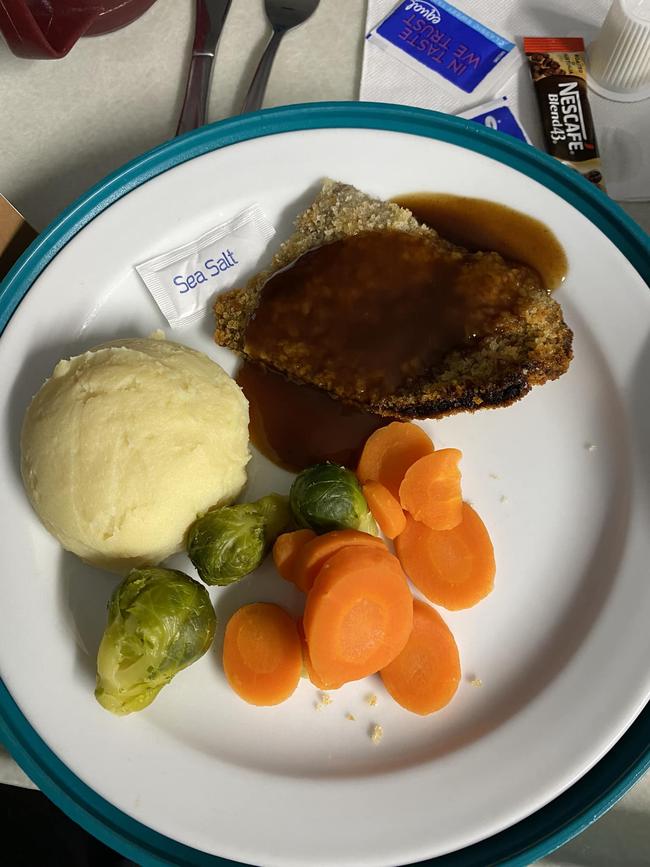 The meal consisted of schnitzel, mash potatoes, gravy, brussel sprouts and carrots. Picture: Facebook/South Aussie Schnitzel Review Group