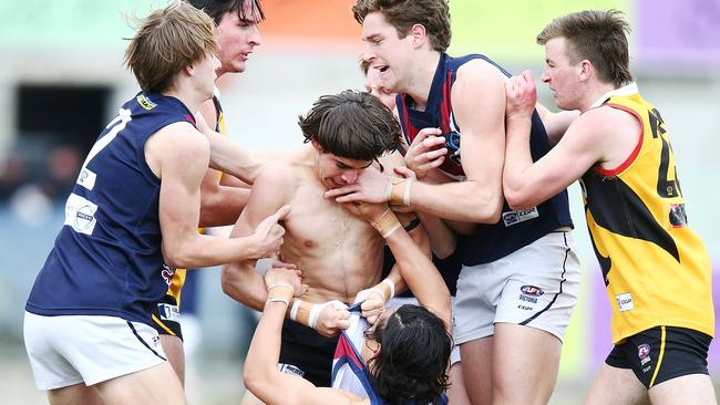 Toby Bedford wasn’t afraid to get in the thick of the action during his time at the Stingrays. Picture: Michael Dodge/AFL Media/Getty Images