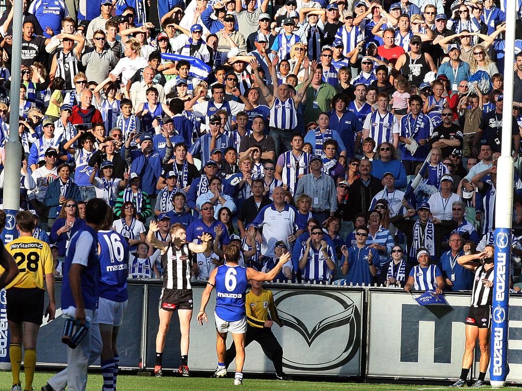 Shannon Grant’s infamous miss in 2007, with Shaw standing on the mark.