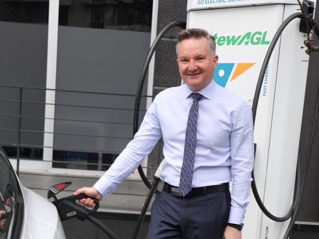 Energy Minister Chris Bowen has launched a fresh attack on the gas industry.