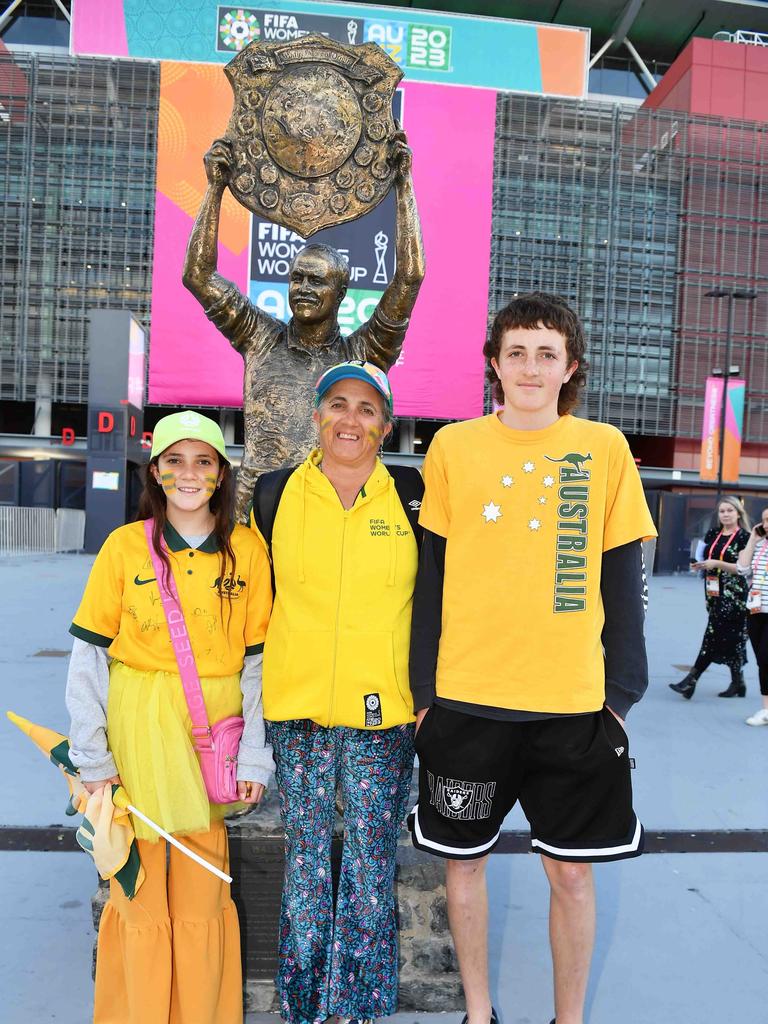 Layli, sue and Buddy Schubert ahead of the FIFA Women’s World Cup at Brisbane Stadium. Picture: Patrick Woods