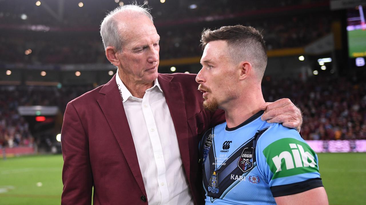 Wayne Bennett speaks to his Rabbitohs star Damien Cook after Origin last year. Picture: Grant Trouville