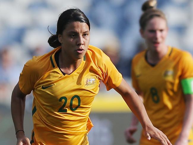 Sam Kerr has scored in a record-breaking seven consecutive matches for ...