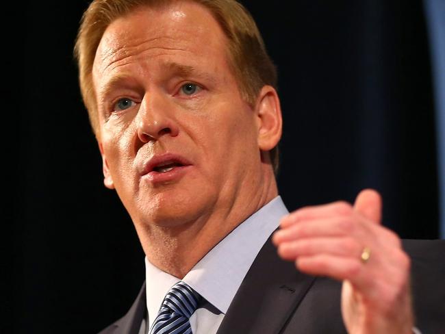 NEW YORK, NY - SEPTEMBER 19: NFL Commissioner Roger Goodell talks during a press conference at the Hilton Hotel on September 19, 2014 in New York City.Goodell spoke about the NFL's failure to address domestic violence, sexual assault and drug abuse in the league. Elsa/Getty Images/AFP == FOR NEWSPAPERS, INTERNET, TELCOS & TELEVISION USE ONLY ==