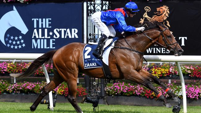 Zaaki and jockey Jamie Kah saluted the judge in the 2022 All-Star Mile at Flemington. Picture: Getty Images.