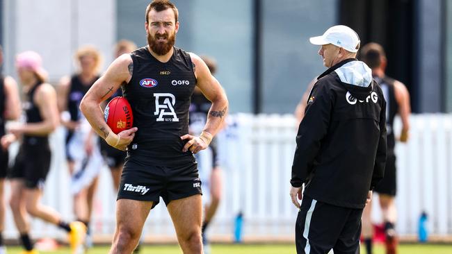 Ken Hinkley says his big forward Charlie Dixon is just as intimidating as Lynch. Picture: Getty Images