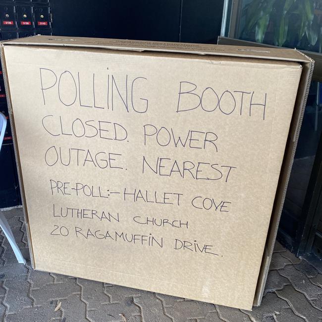 Polling booth closed at the Aberfoyle Hub Shopping Centre due to Tuesday’s power outage. Picture: Cathy Davis