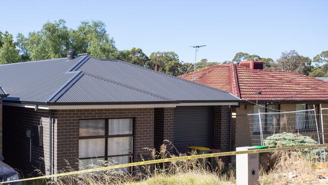 Scene of a suspicious death in a house at Redwood Park. 8th February 2024 - Picture: Brett Hartwig