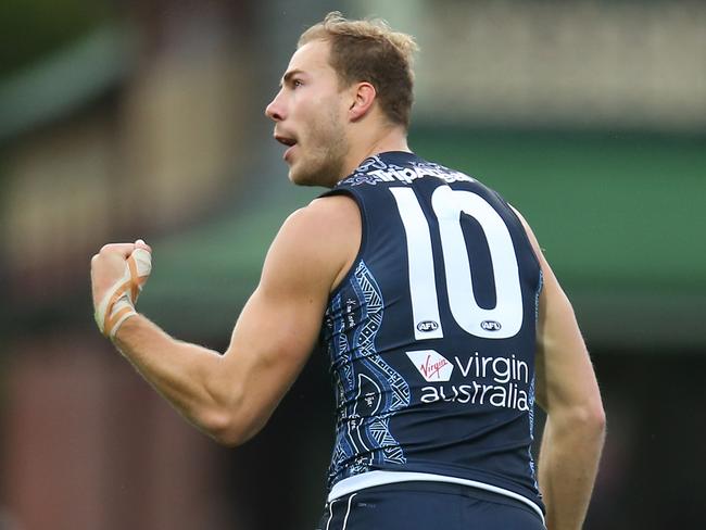 Davis’ first big job will be thwarting Blues spearhead Harry McKay. Picture: Jason McCawley/AFL Photos/via Getty Images