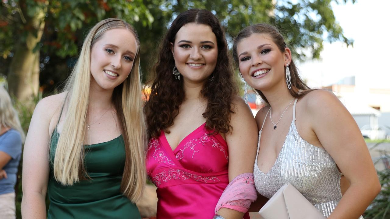 Teneisha Nixon, Jessica Bray and Summer Stone at the Wollumbin High School formal on December 2, 2021. Picture: Jen Magnum