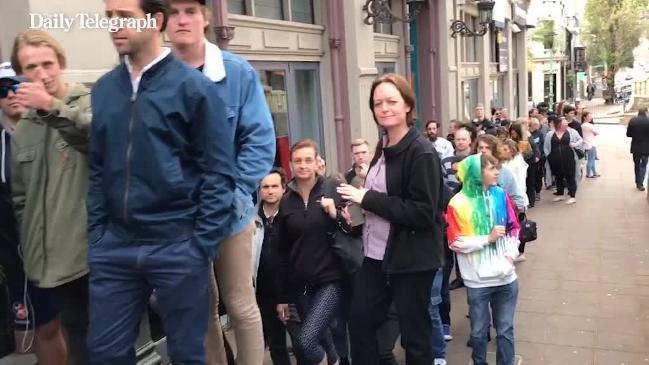 Hundreds of Foo Fighters fans line up for tickets in Sydney