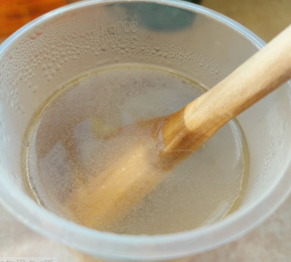 Mum reveals the gunk that came out of her wooden spoon after trying Matt Preston's handy, 20-minute boiling water trick. Picture: Facebook