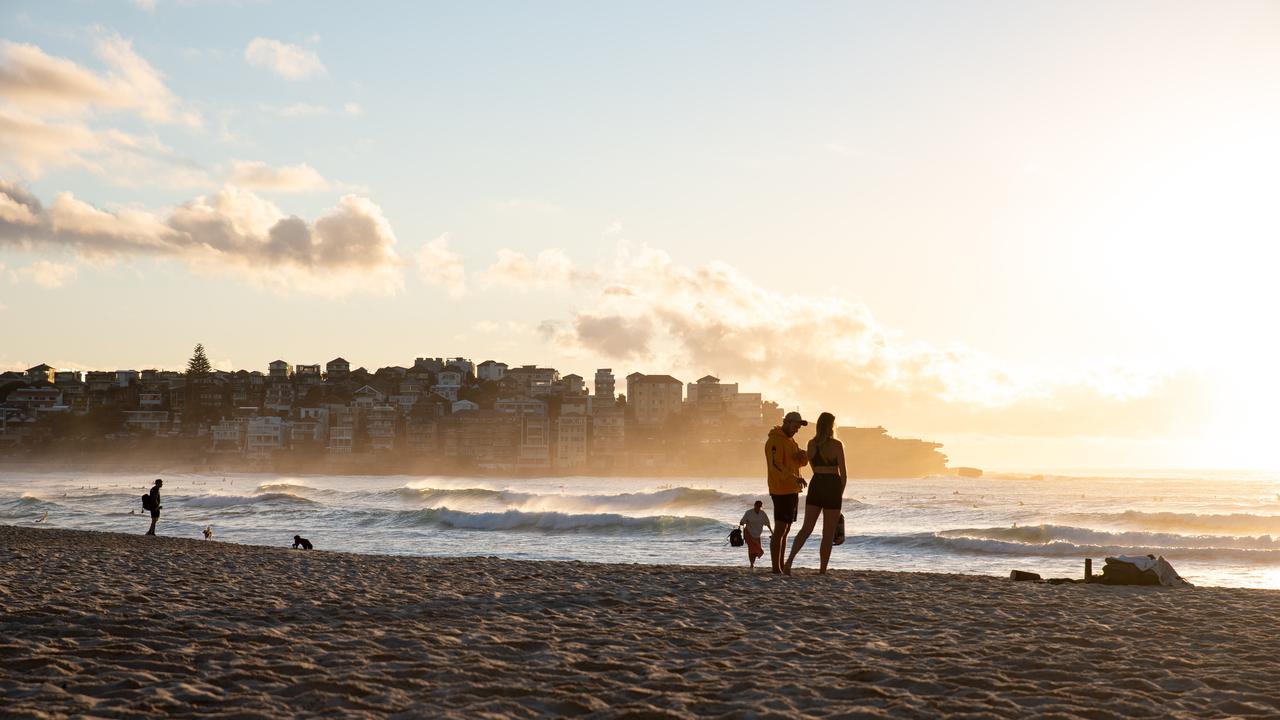 Sunrise at Bondi Beach. Picture: NewsWire / Flavio Brancaleone