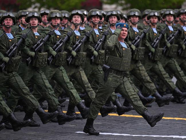 TOPSHOT - Russian servicemen march on Red Square during the Victory Day military parade in central Moscow on May 9, 2024. Russia celebrates the 79th anniversary of the victory over Nazi Germany in World War II. (Photo by NATALIA KOLESNIKOVA / AFP)