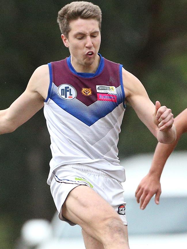 Reuben Blackmore-Moore in action for Banyule. Picture: Hamish Blair