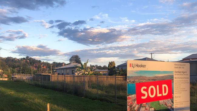 The block of land which was destroyed by fire in 2006 in Maclean CBD, has now been sold.