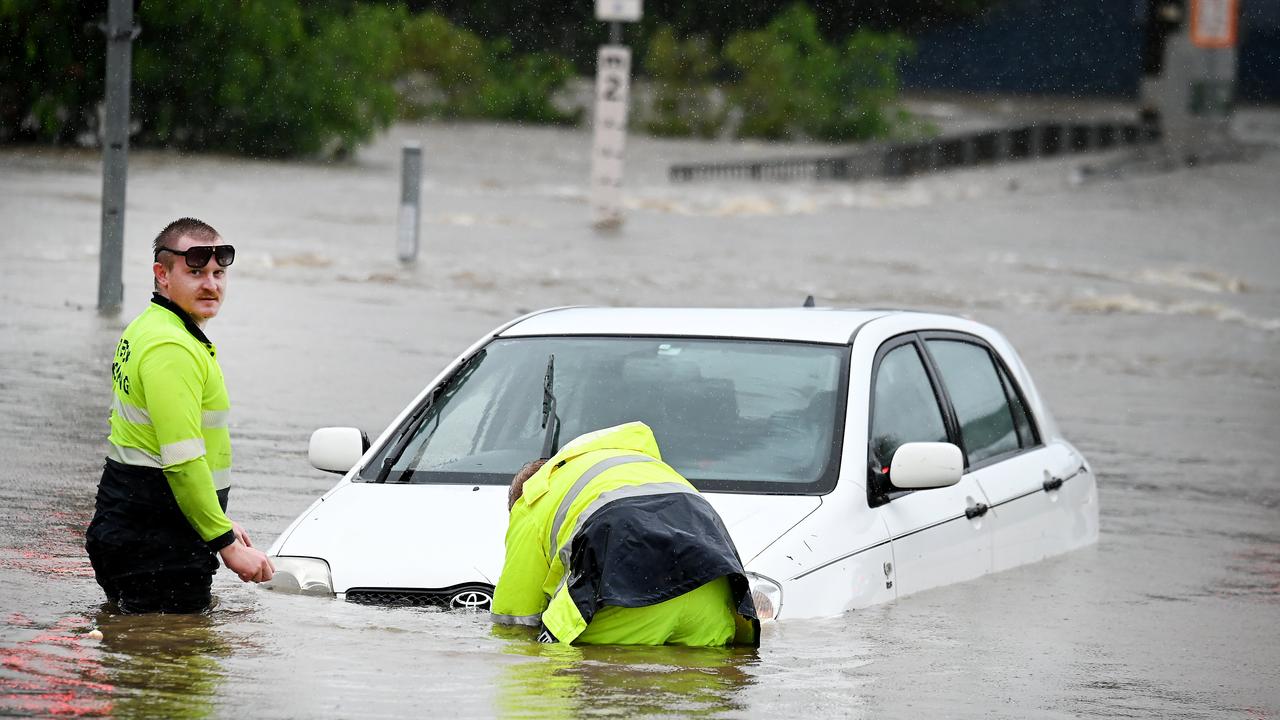 Complete list of Brisbane road closures after heavy rainfall, flooding ...