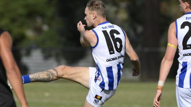 Jaidyn Stephenson drives the ball down the ground. Picture: Andrew Batsch