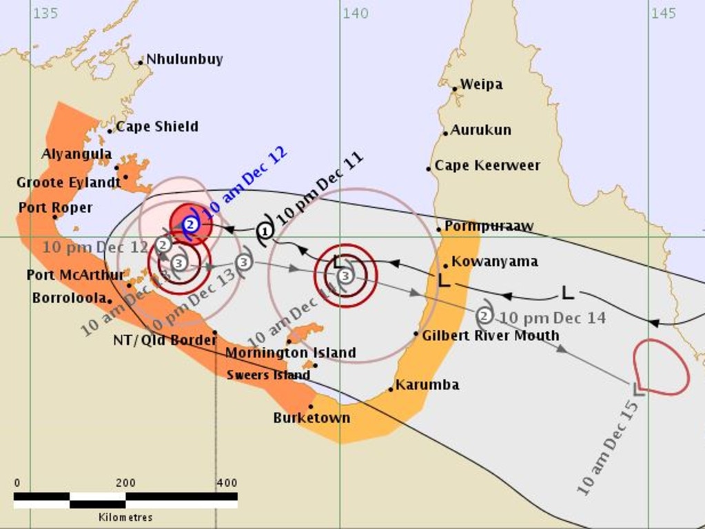 QLD Weather tropical cyclone Owen to hit Queensland coast as category