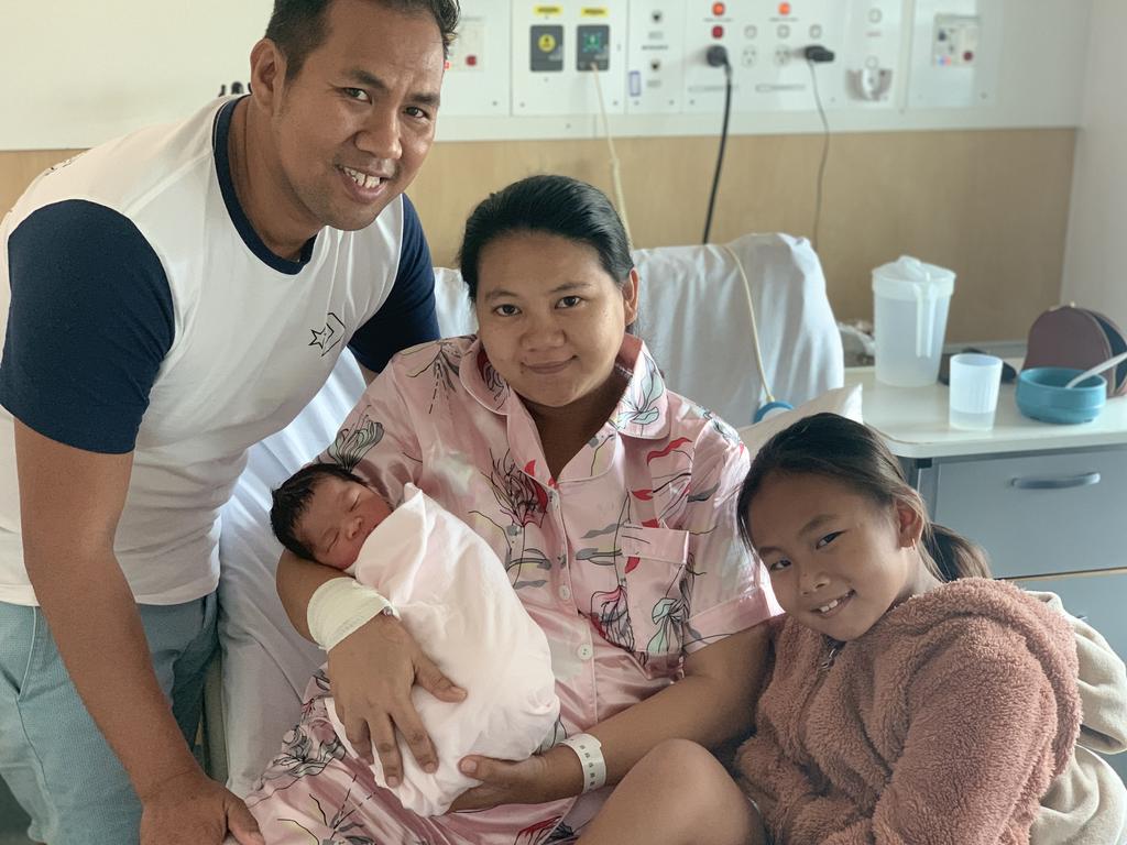 Father Jorben Aldave with mum Lenora Aldave, baby Ahrabella Aldave and big sister Ahxeia Aldave, 8.