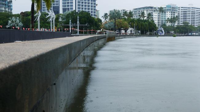 Despite a large high tide, the seawall on the Cairns Esplanade was not breached as Tropical Cyclone Jasper approaches the Far North Queensland coast. Picture: Brendan Radke