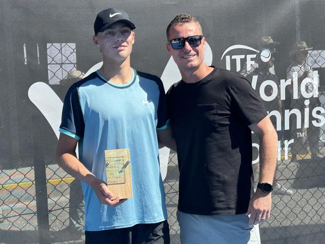 Cruz and Lleyton Hewitt catch up after the Launceston International final. Picture: Jon Tuxworth