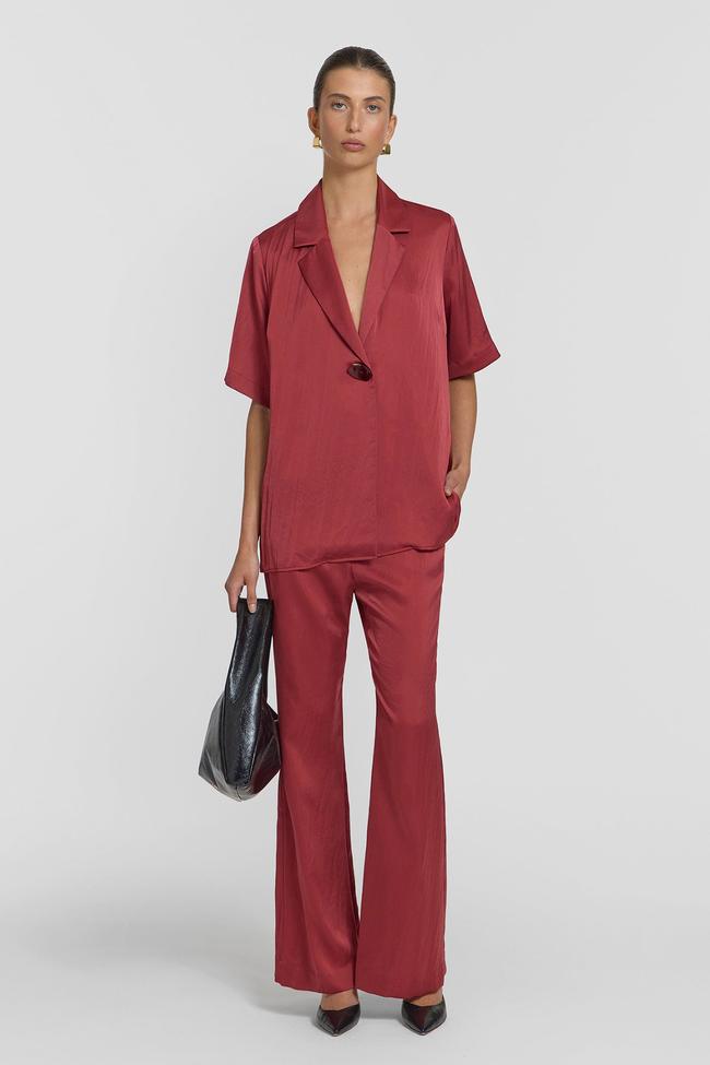 Viktoria & WoodsConcert ShirtJust because you’re getting dressed for work during the summer, doesn’t mean you can’t have a little fun. The breezy silky fabrication of this Viktoria & Woods shirt makes it extra comfy, while the vibrant cherry red hue adds a bit of playfulness, and the sharp collar and lapels elevates it to business-chic.Type: Shirt | Material: Triacetate, cupro | Colour: Red, beige | Delivery: Free over $300Shop now for $390