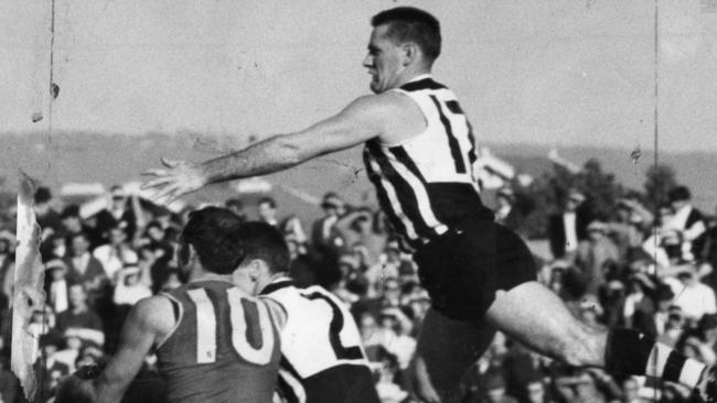 Port Adelaide captain Geof Motley — in the No. 17 jumper — in the 1966 SANFL season. He proved the Port Adelaide Football Club did not need its skipper in the “traditional” No. 1 guernsey to be successful. 