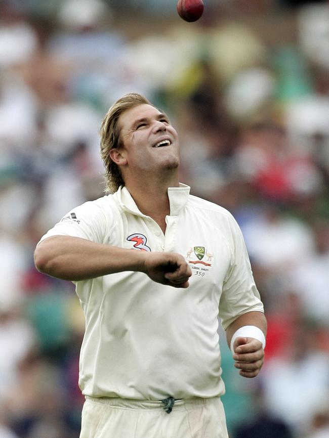 Warnie prepares to bowl during his last Test in 2007.