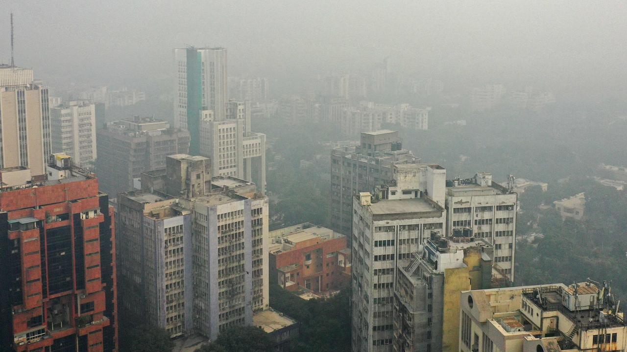 ‘Cancer’: Toxic fog engulfs city