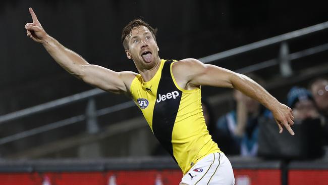 Kane Lambert kicked the match-sealing goal after Hamish Hartlett was penalised for deliberate out of bounds.