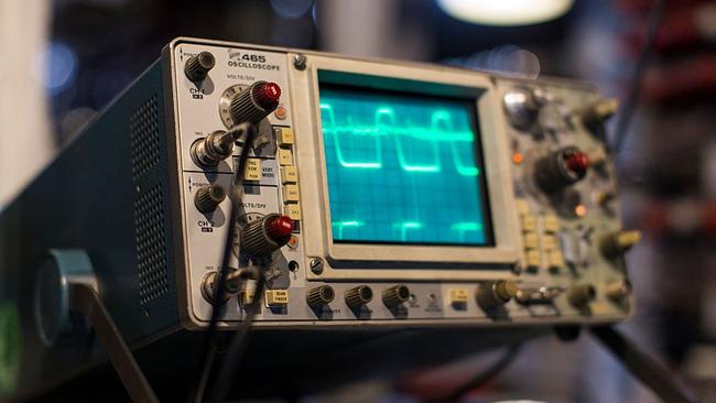 An oscilloscope with a Lissajous style pattern plating across it. Picture: Jack Taylor/Getty Images)