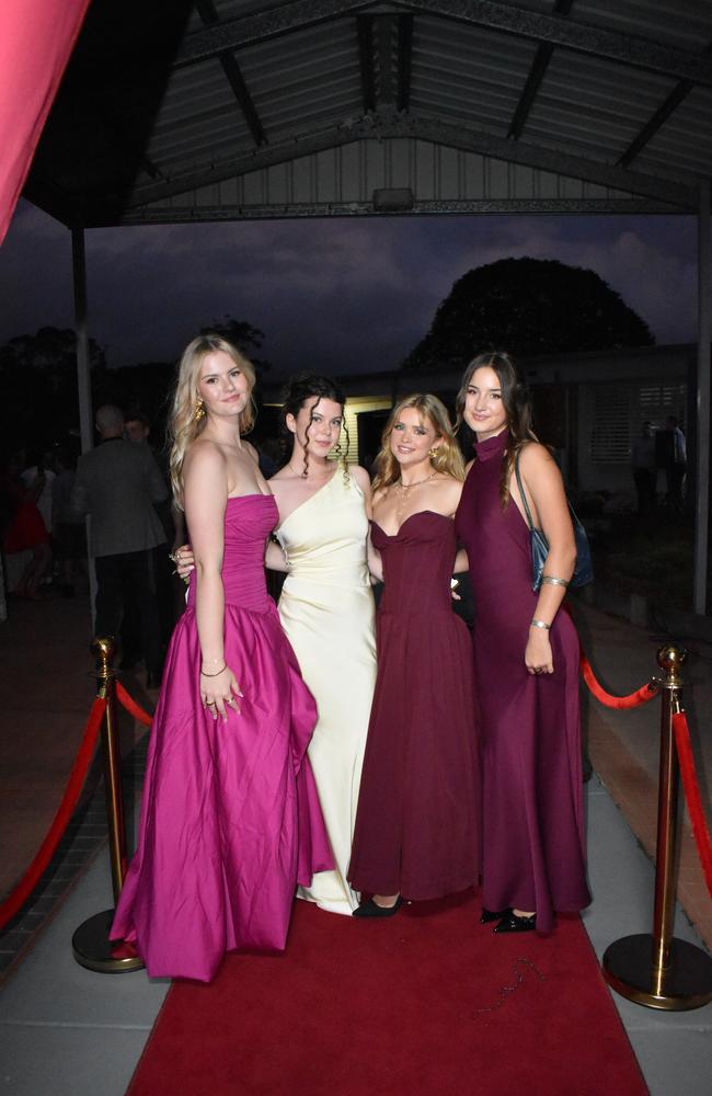 Students arrive at Noosa District State High School formal.