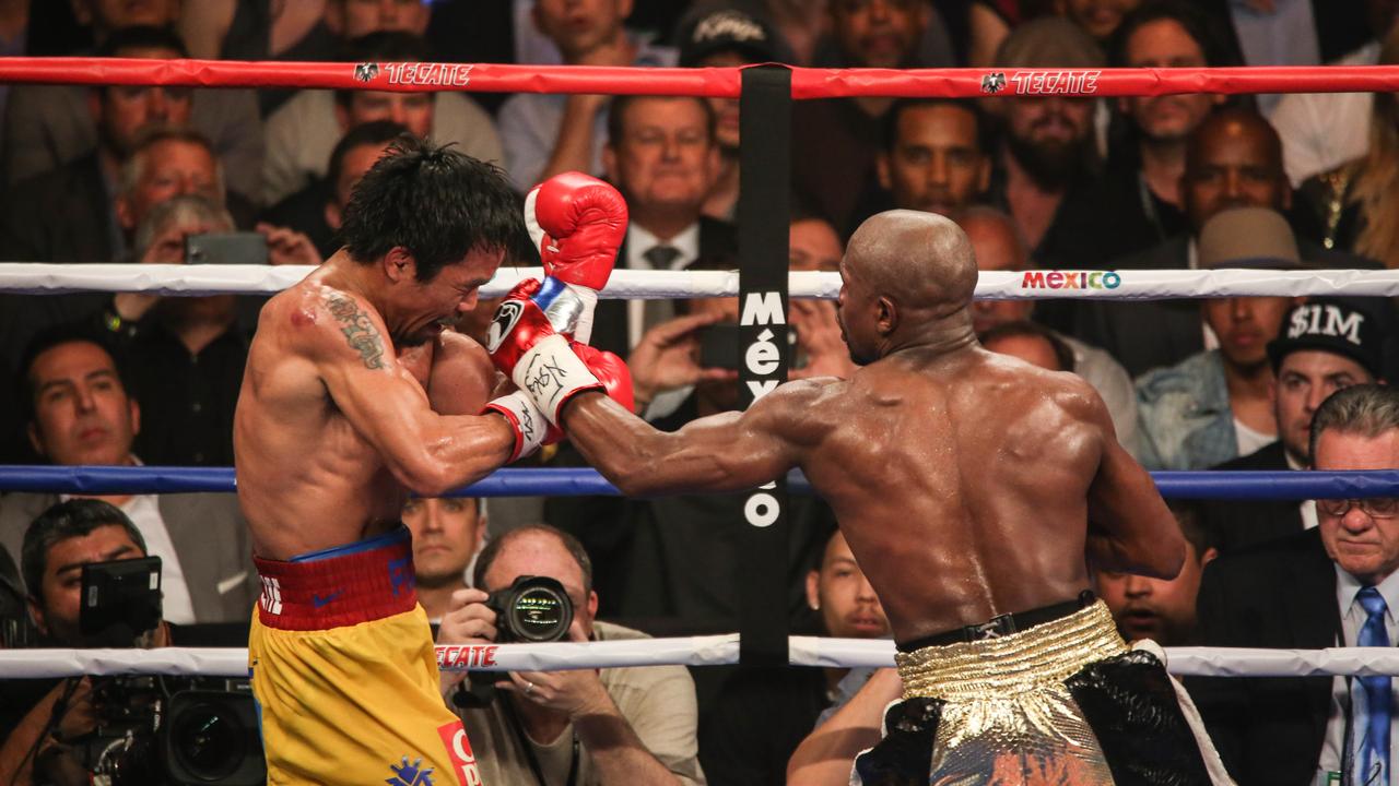 So much room to view the fight. (Photo by Benjamin Lowy/Getty Images)