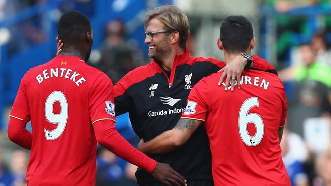 Jurgen Klopp congratulates his Liverpool players on beating Chelsea at Stamford Bridge.