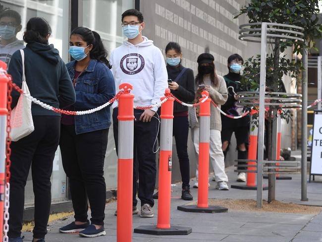 People queue for COVID-19 testing in Melbourne this week. Picture: AFP