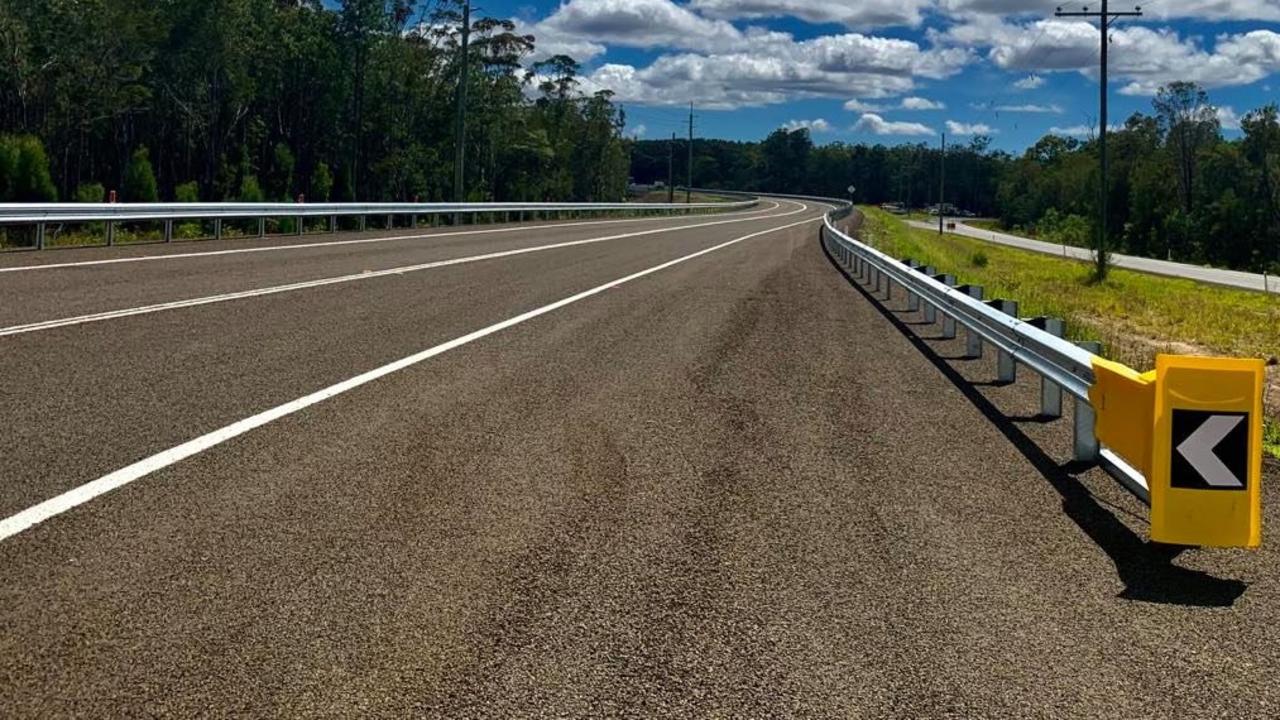 State and Federal politicians officially opened the new $18 million Coondoo Creek Bridge today.