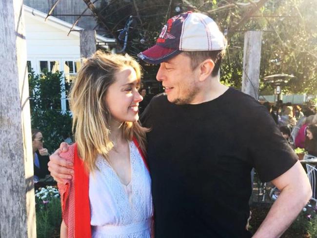 Amber Heard and Elon Musk on the Gold Coast in 2017 while Heard was filming Aquaman.