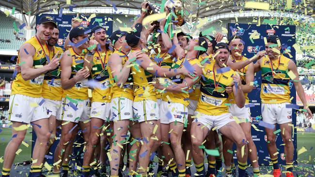 Eagles dominate Tigers for Grand Final glory