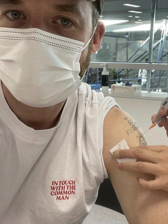 Hamish Blake getting the vaccine. Picture: Instagram