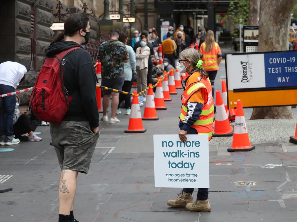 The Melbourne Town Hall site wasn’t taking further walk-ins. Picture: NCA NewsWire/ David Crosling