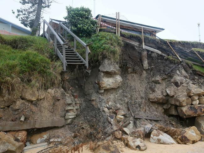 Study finding: Every home on Wamberal Beach is thought to be at risk - especially from major storms like 2016. Picture:Peter Clark