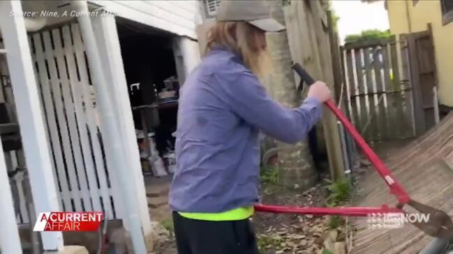 Fence ripped down in ugly neighbour war (2022)