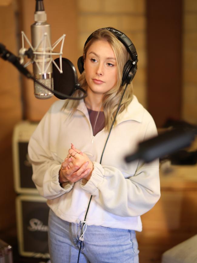 Tassie singer/songwriter Taylah Evans in the studio. Picture: Sophia Bender Films